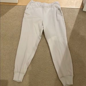 Cream Abercrombie Sweatpants